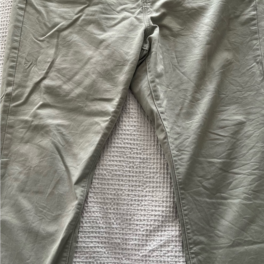 Men's Banana Republic Olive Green Traveler Jeans